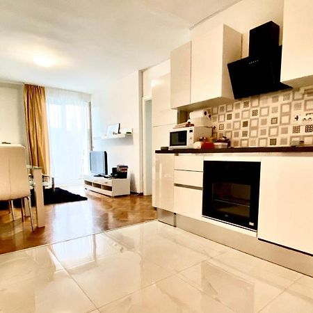 Apartment Dijana 3 Спліт Екстер'єр фото